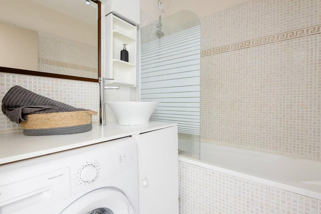 Park & Suites -Wifi-Netflix-Vue Marseilles Exterior foto
